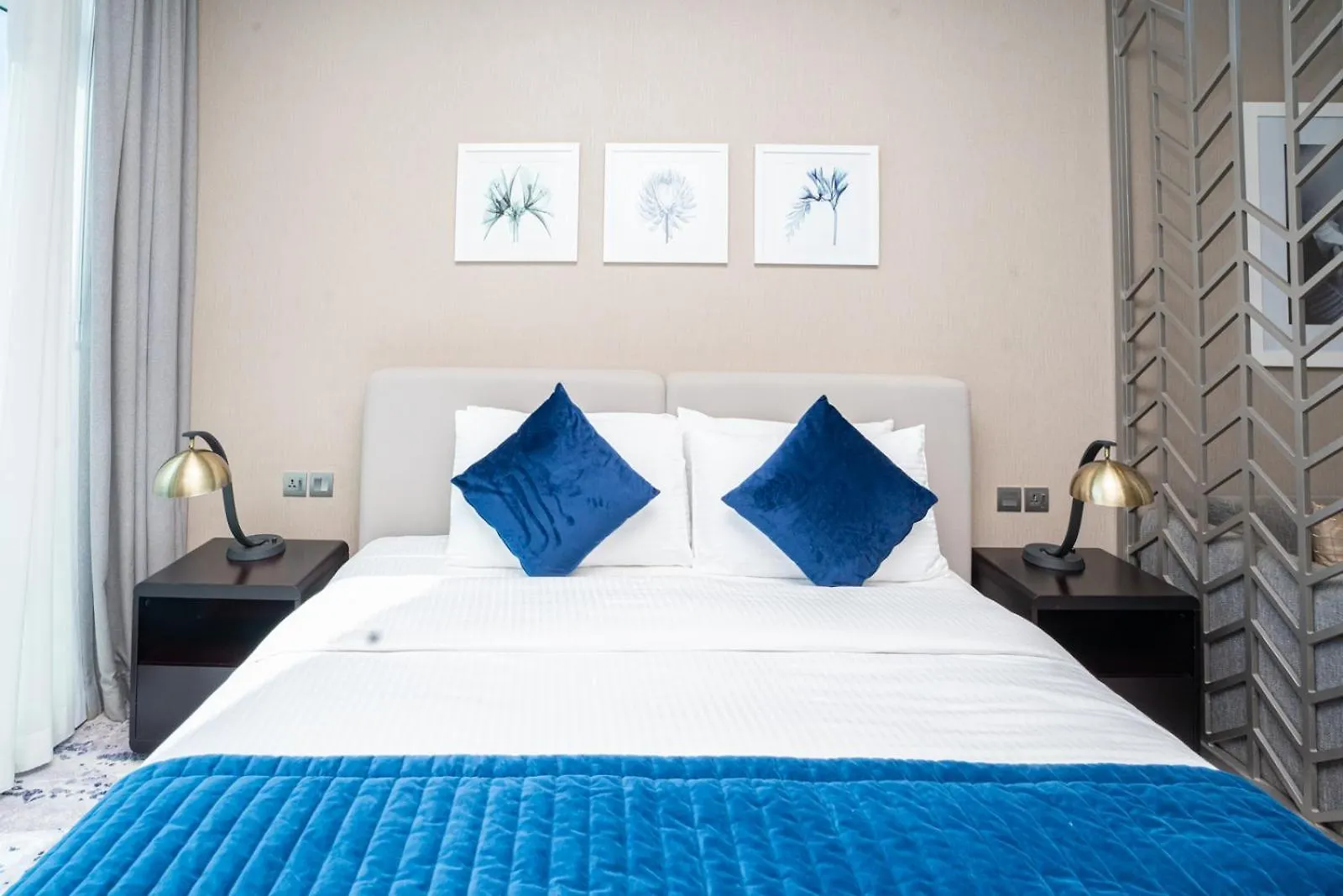 Escape 24 Modern Studio At Damac Maison Prive In Heart Of Business Bay Dubai