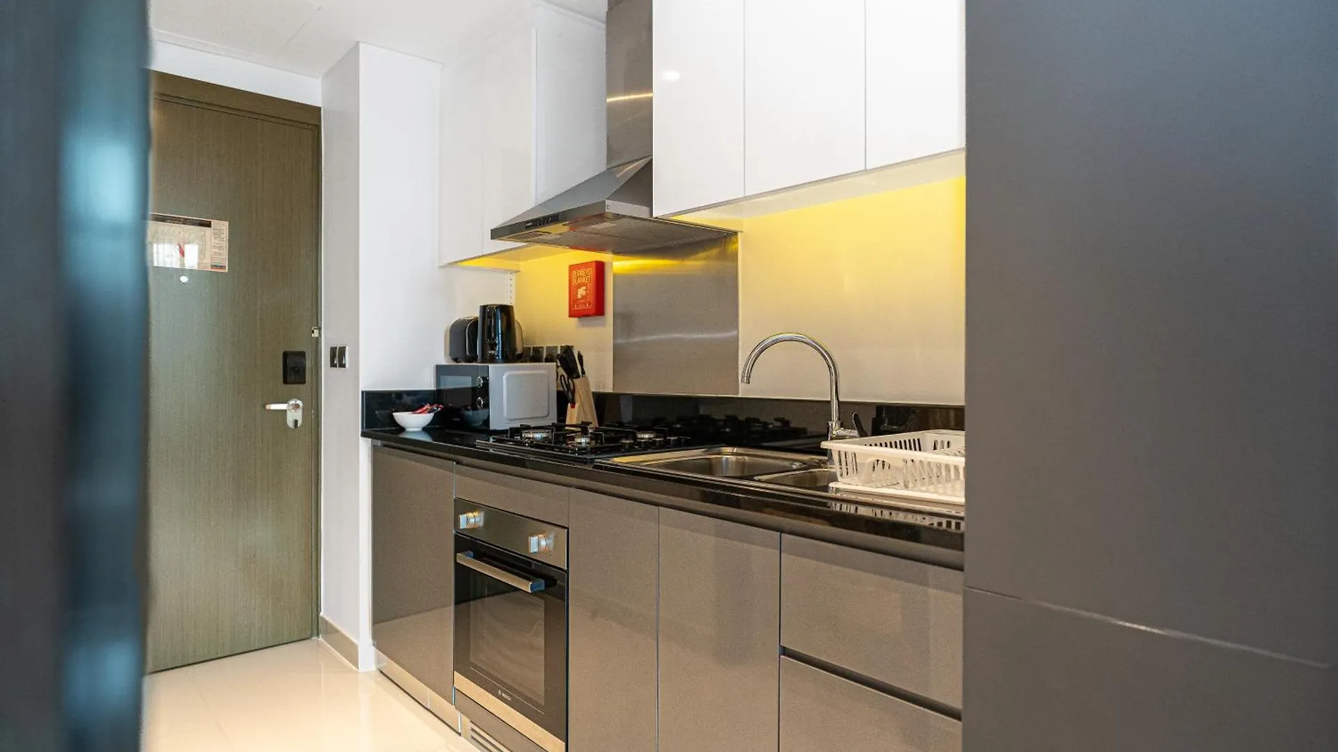 Escape 24 Modern Studio At Damac Maison Prive In Heart Of Business Bay Dubai